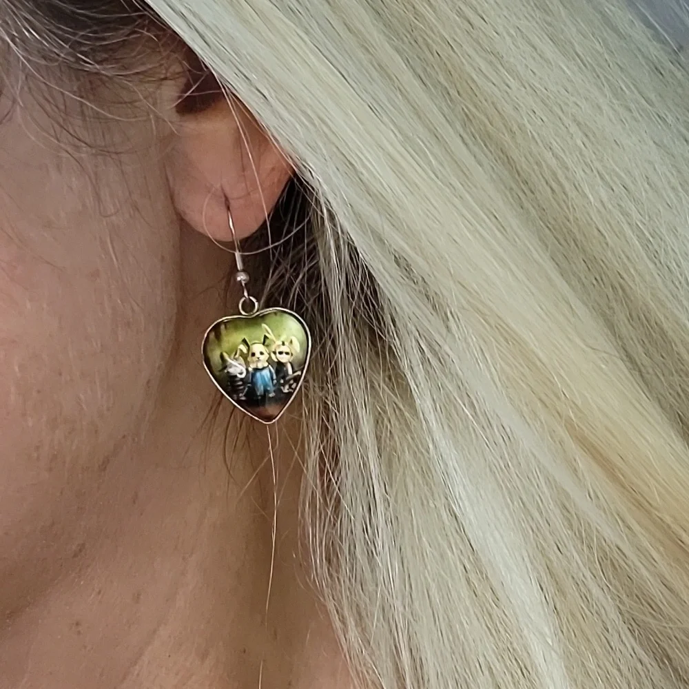 CREEPY GANG EARRINGS - Picture 3 of 6